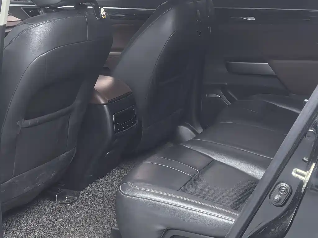 GAC Motor Trumpchi GS8 2018 — фото 8