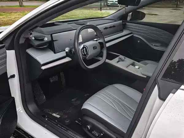 Geely Galaxy E8 2024