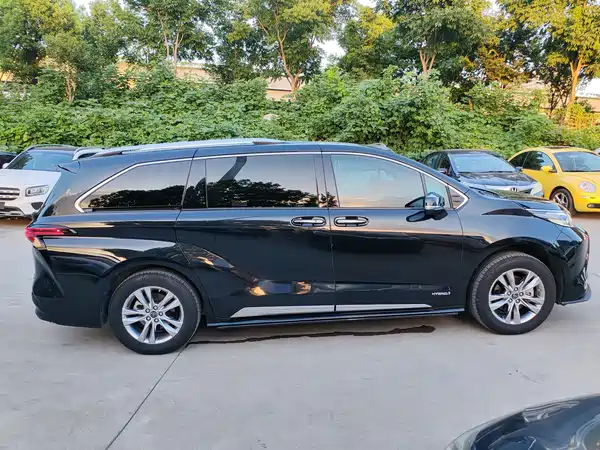 Toyota Sienna 2022