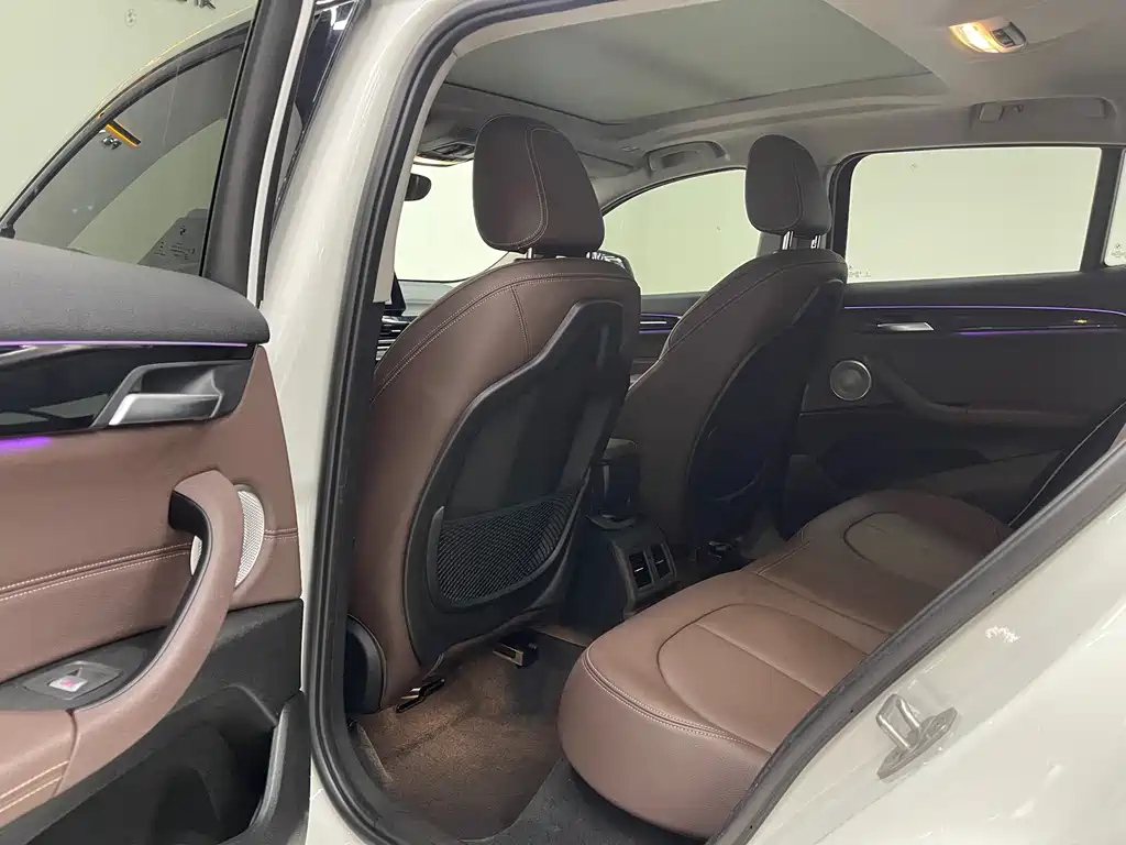 BMW X2 2023 — фото 10
