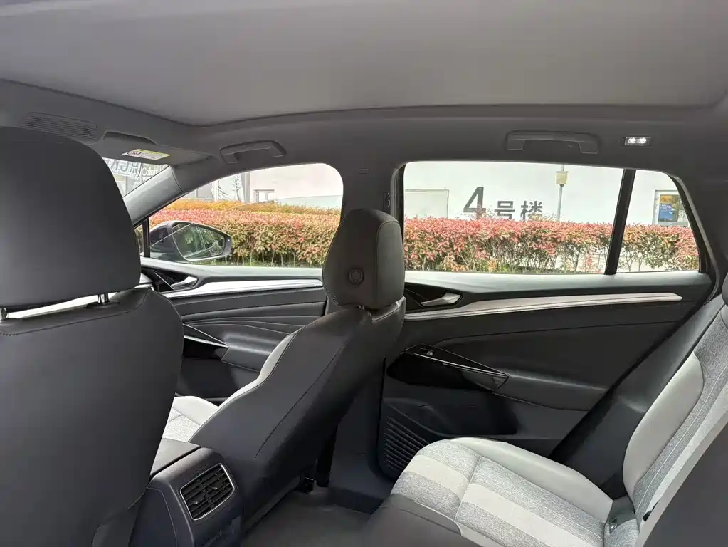 Volkswagen ID.4 Crozz 2025