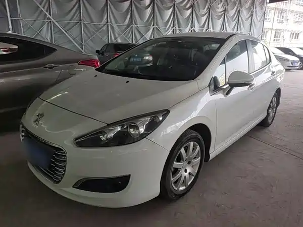 Peugeot 308 2015