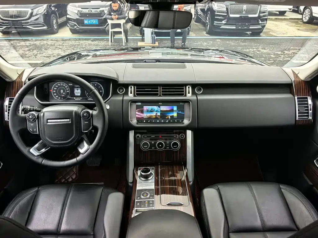 Land Rover Range Rover 2018 — фото 9