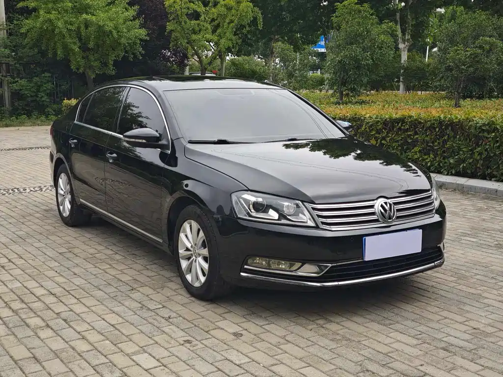 Volkswagen Magotan 2013