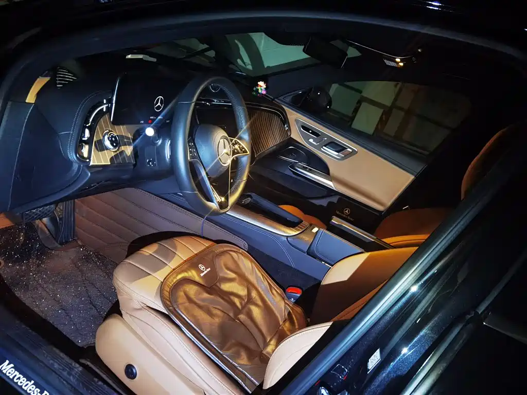 Mercedes-Benz E-Class 2025