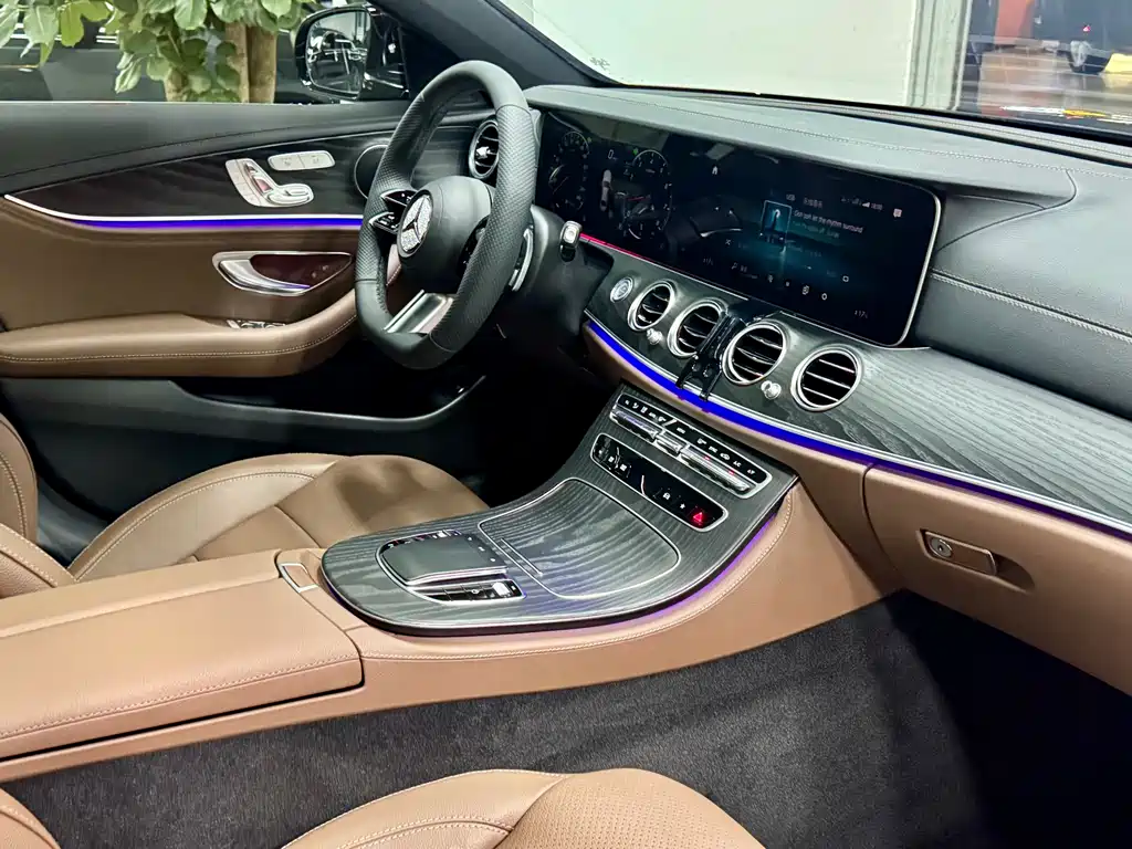 Mercedes-Benz E-Class 2023 — фото 29