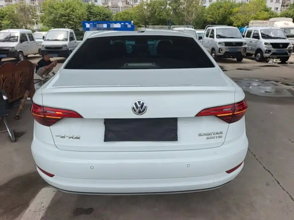 Volkswagen Sagitar 2022