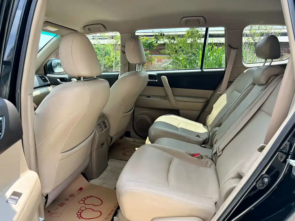 Toyota Highlander 2015 — фото 6
