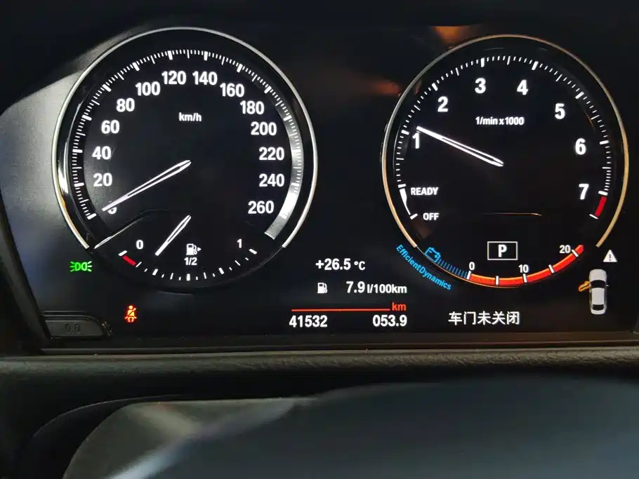BMW 1 Series 2023 — фото 14