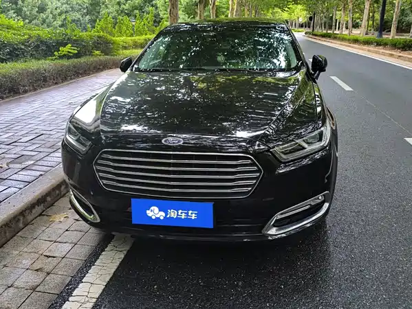 Ford Taurus 2018