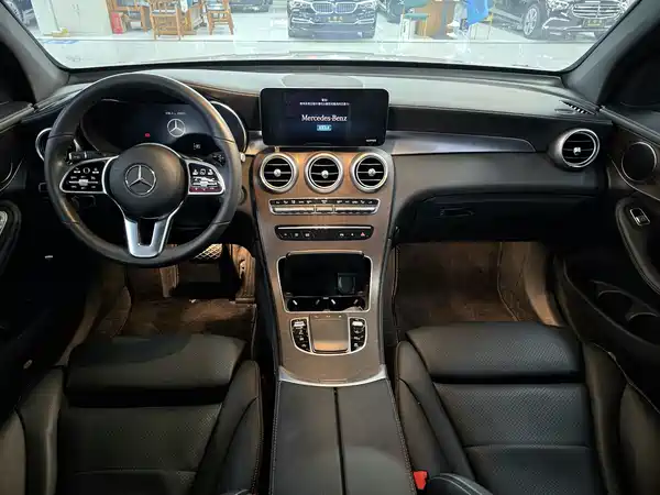 Mercedes-Benz GLC 2021
