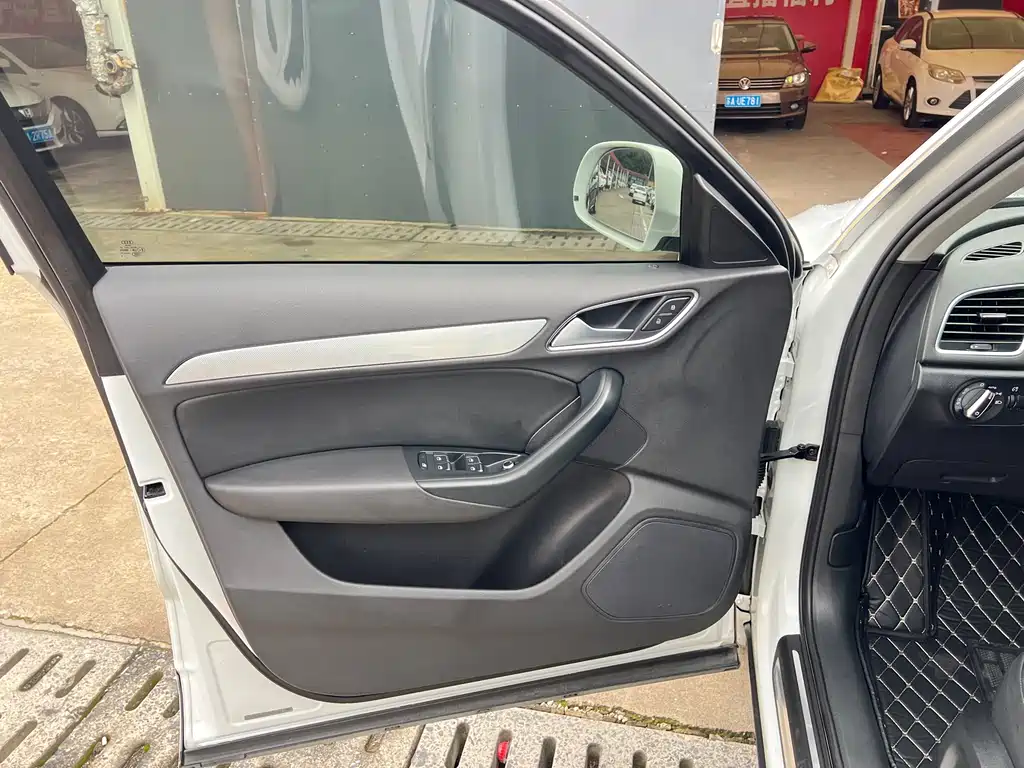 Audi Q3 2015