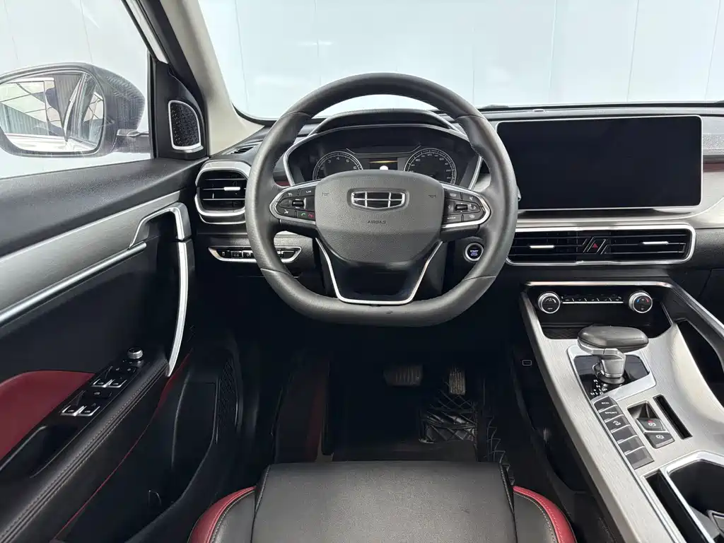 Geely Binyue 2022