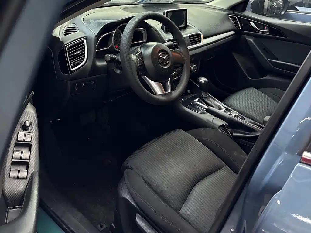 Mazda 3 Angkesela 2017 — фото 10