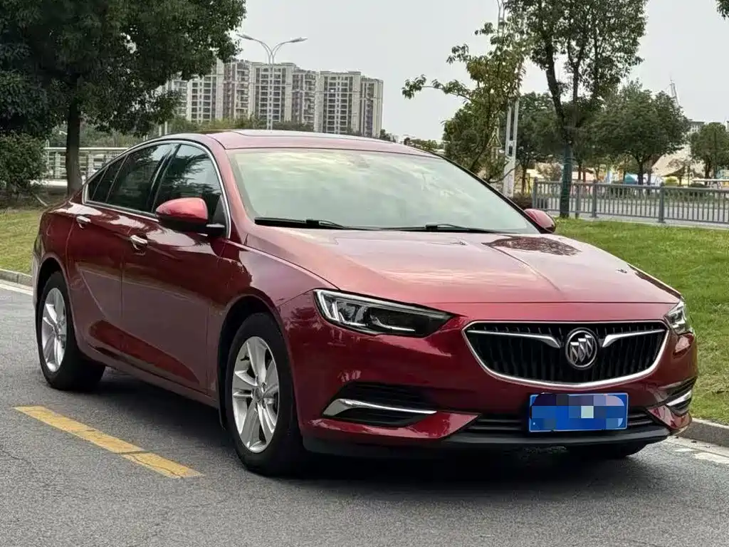 Buick Regal 2018 — фото 3