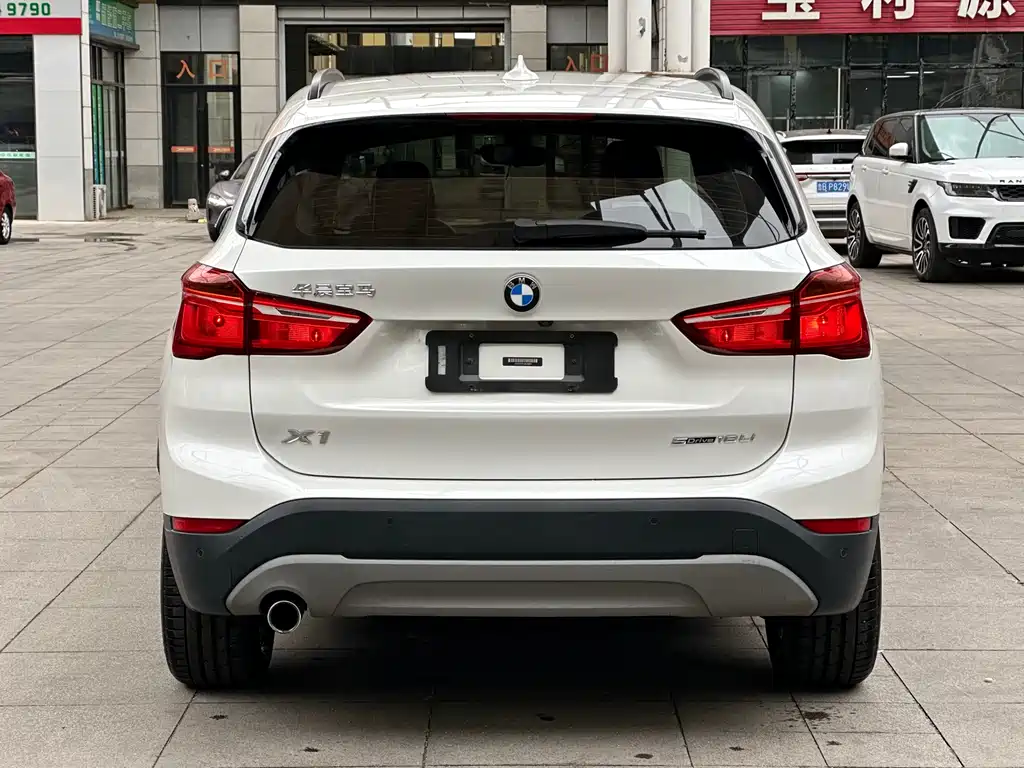 BMW X1 2018 — фото 8