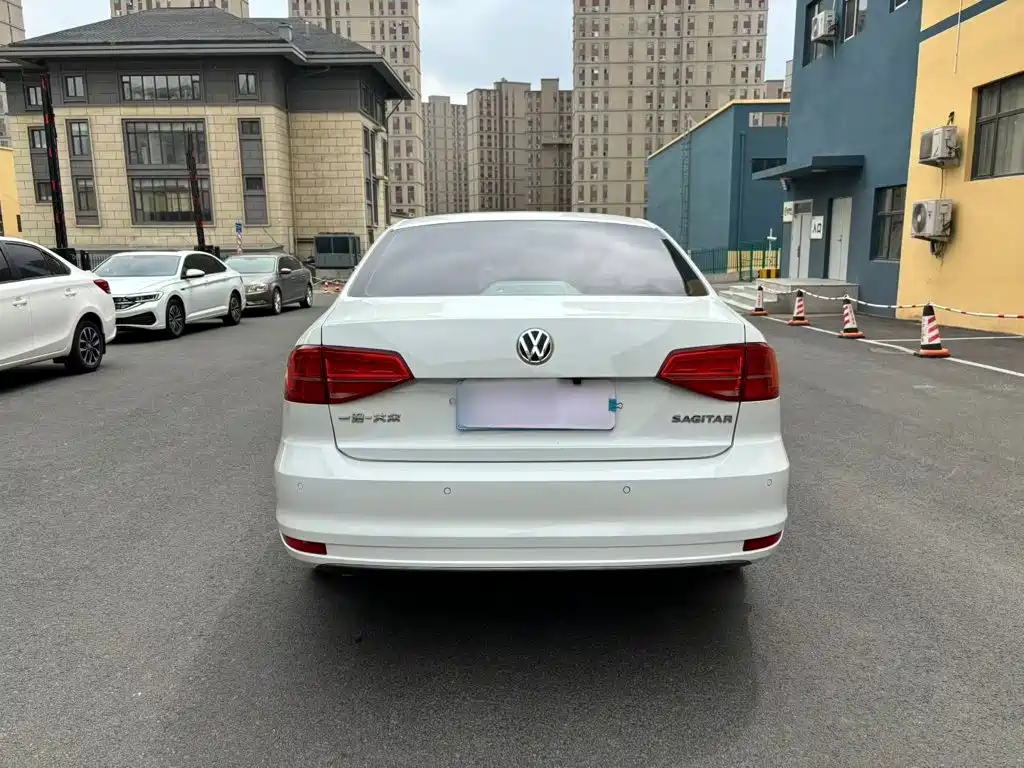 Volkswagen Sagitar 2019