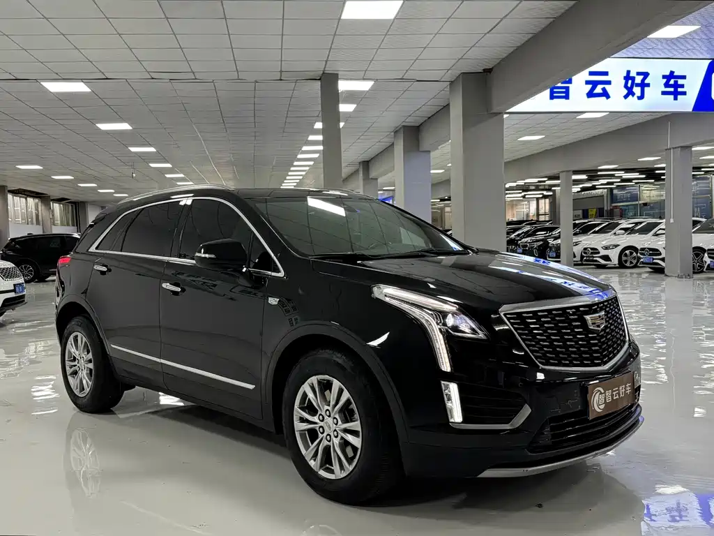 Cadillac XT5 2023 — фото 3