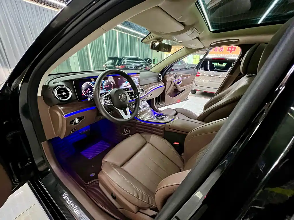 Mercedes-Benz E-Class 2020 — фото 9