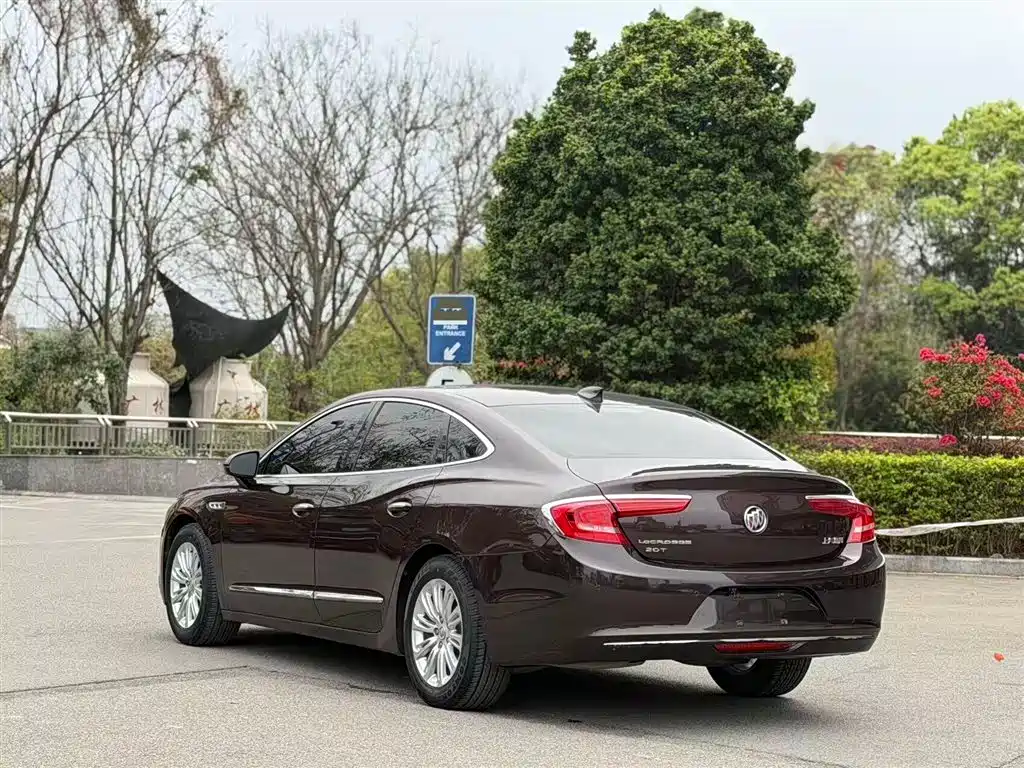 Buick LaCrosse 2017 — фото 4