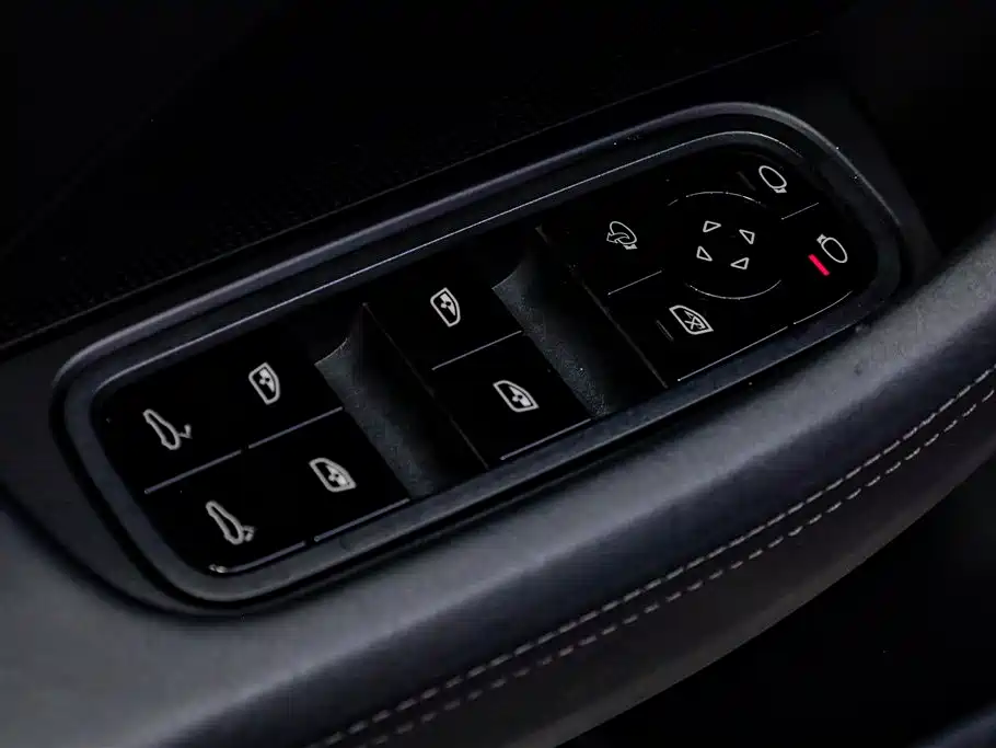 Porsche Panamera 2021 — фото 14