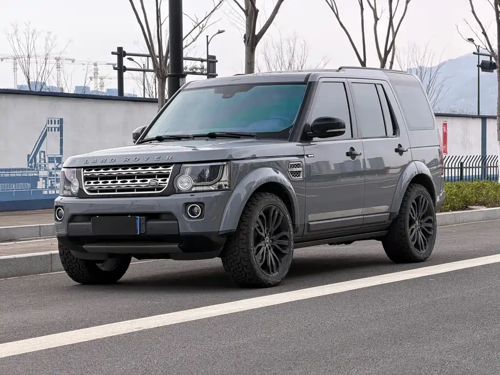 Land Rover Discovery 2016 — фото 1