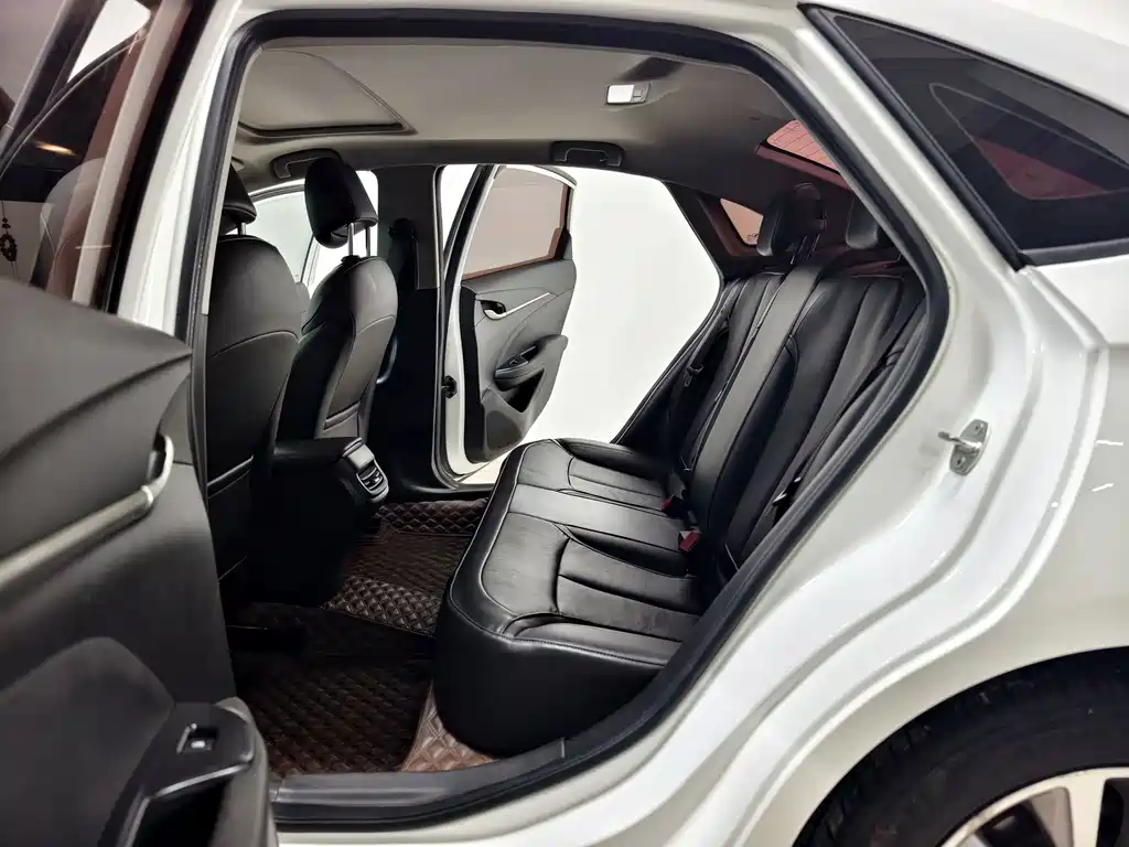 Buick Excelle GT 2018 — фото 13