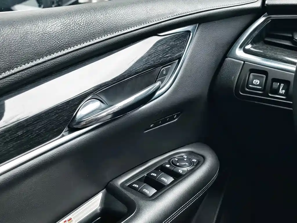 Cadillac XT5 2022 — фото 17