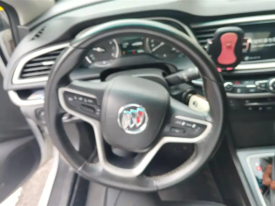 Buick Excelle 2019 — фото 15