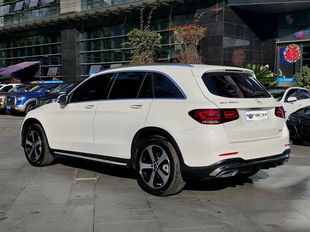 Mercedes-Benz GLC 2022 — фото 4