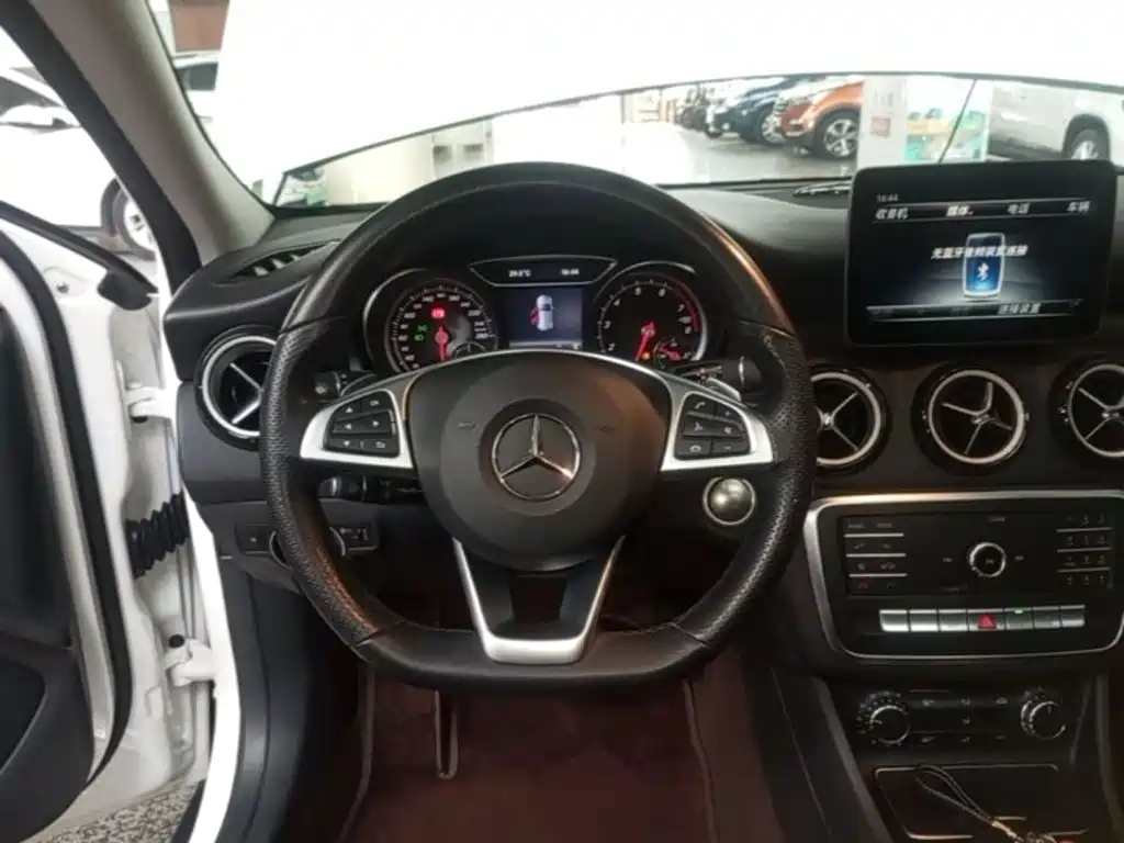 Mercedes-Benz GLA 2019 — фото 11