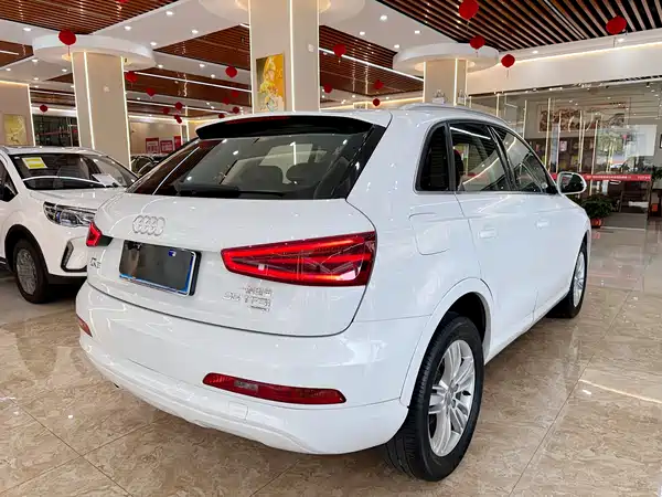 Audi Q3 2015