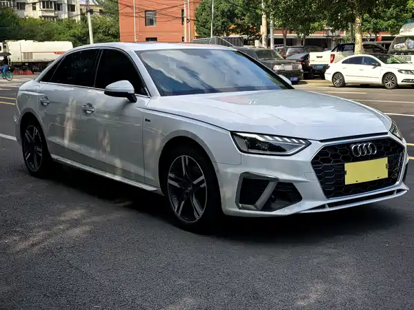Audi A4L 2021