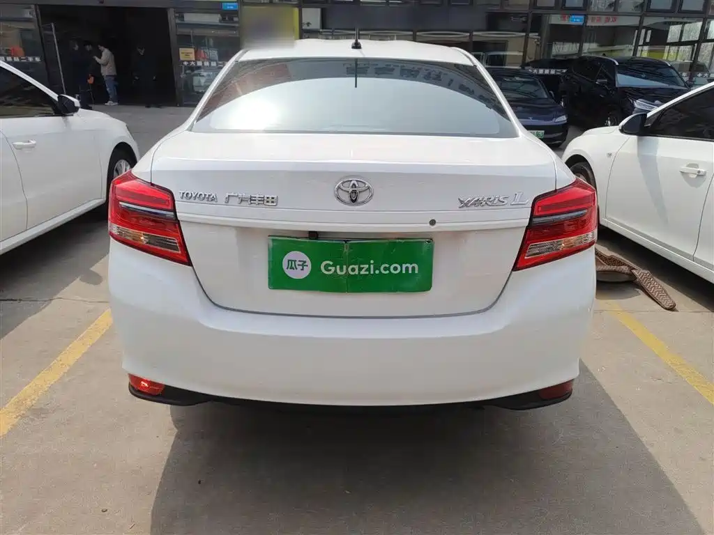 Toyota Yaris L 2019