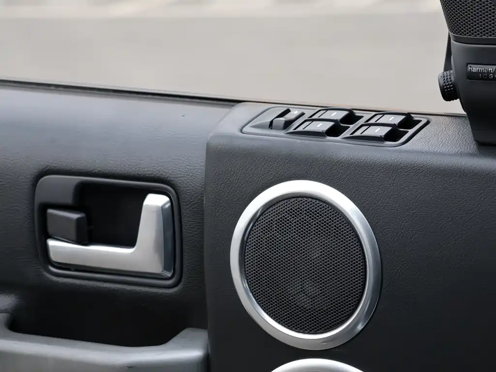 Land Rover Discovery 2008 — фото 10