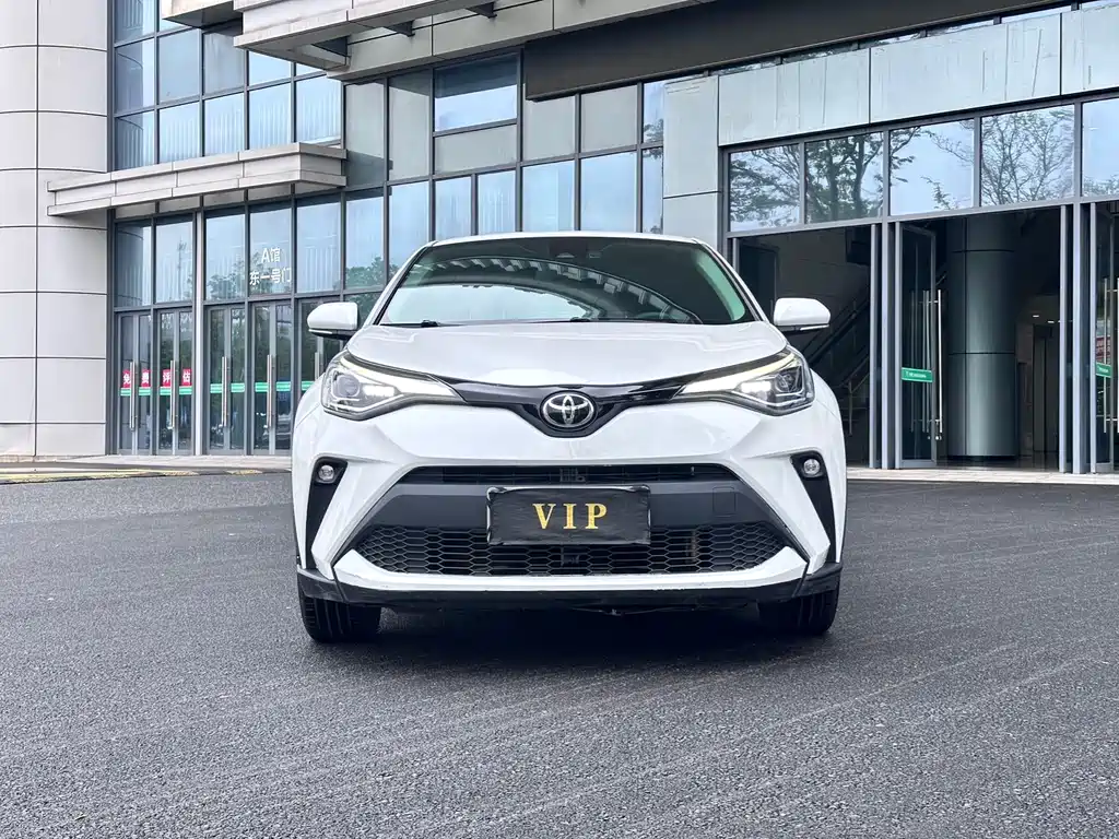 Toyota C-HR 2025 — фото 2