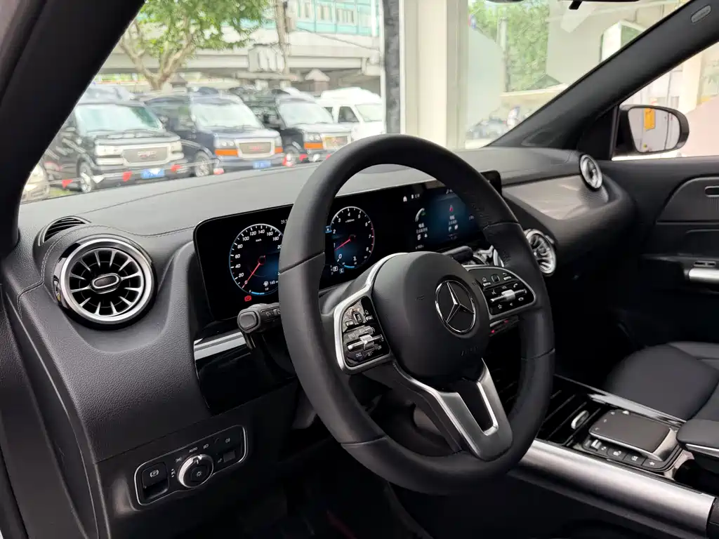 Mercedes-Benz GLA 2022 — фото 16