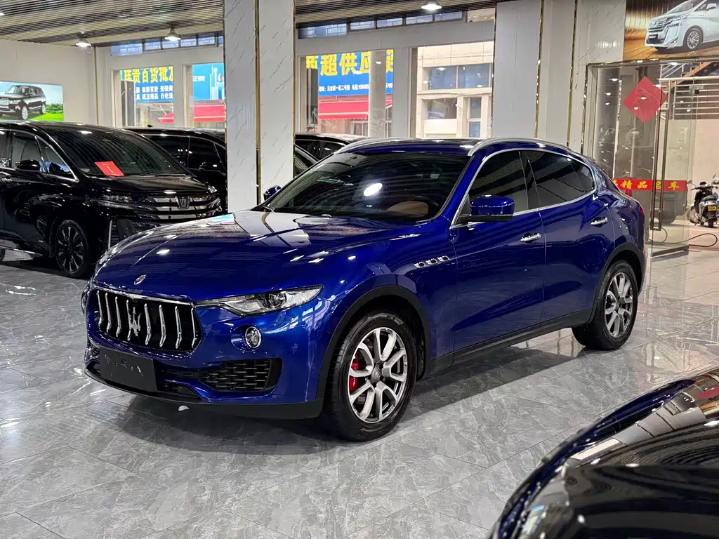 Maserati Levante 2019 — фото 1