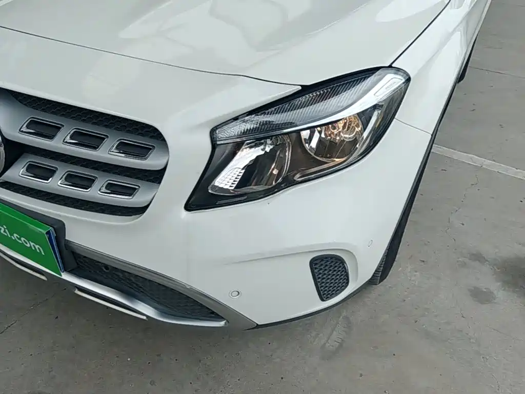 Mercedes-Benz GLA 2018 — фото 24