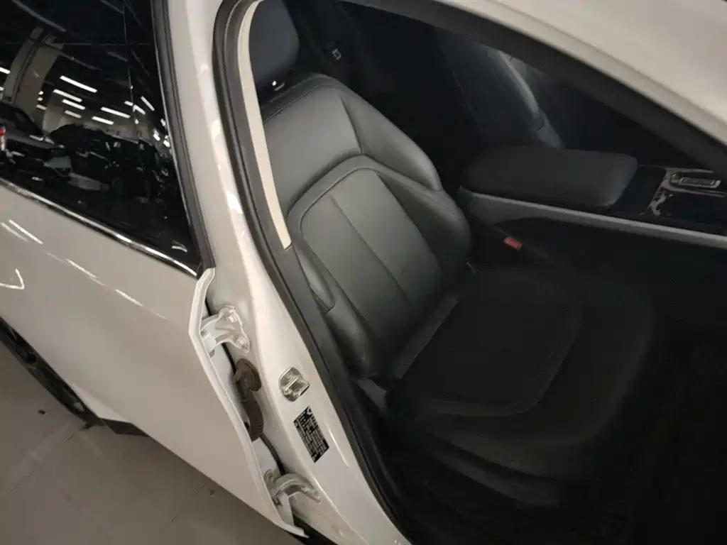 Wuling Starlight 2025 — фото 25