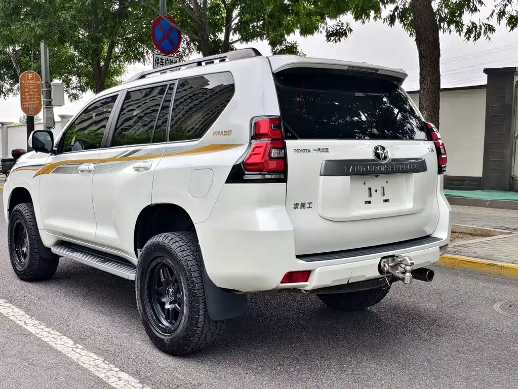 Toyota Prado 2018 — фото 6
