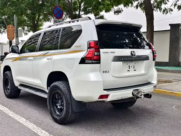 Toyota Prado 2018