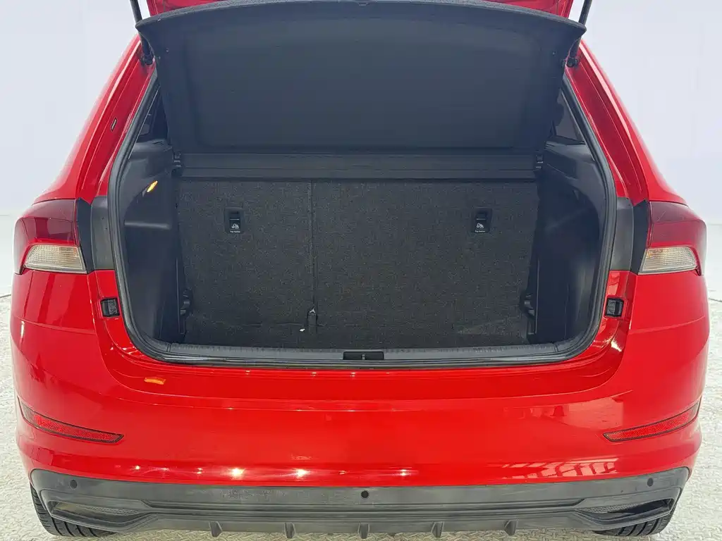 Skoda Rapid Spaceback 2020 — фото 13