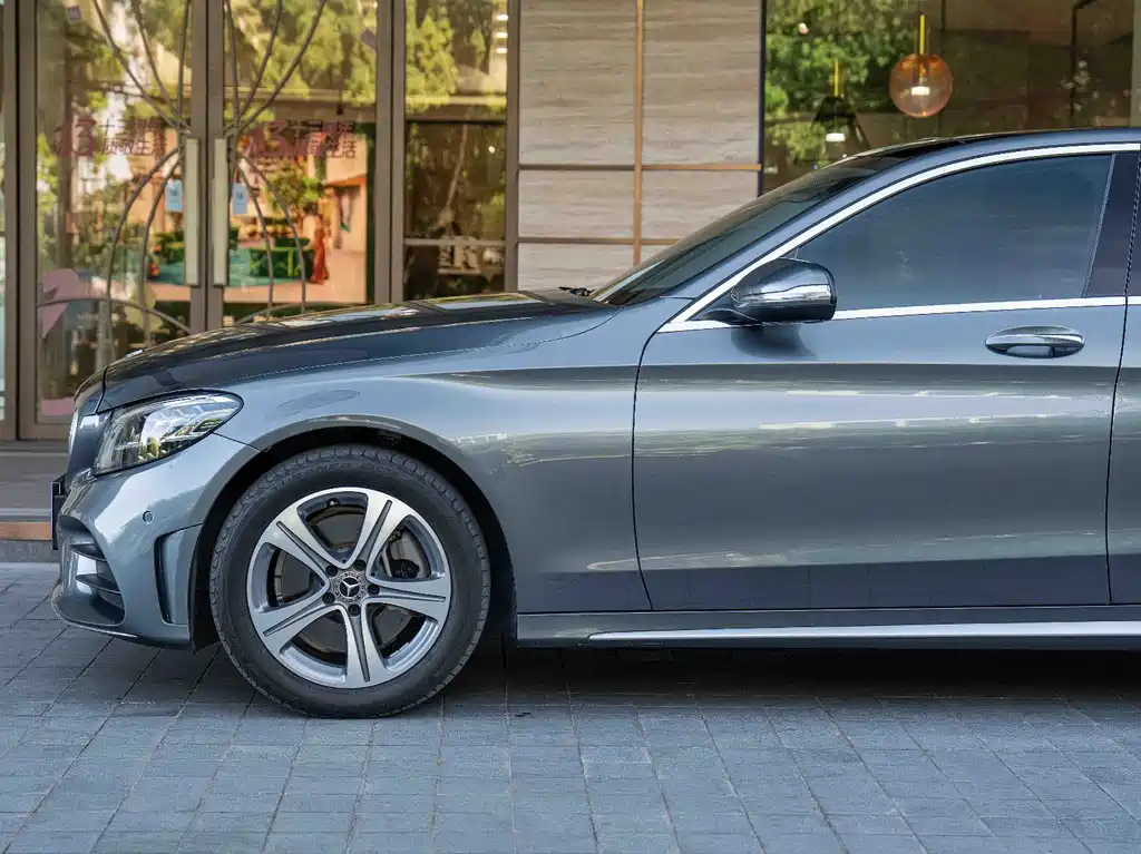 Mercedes-Benz C-Class 2019 — фото 4