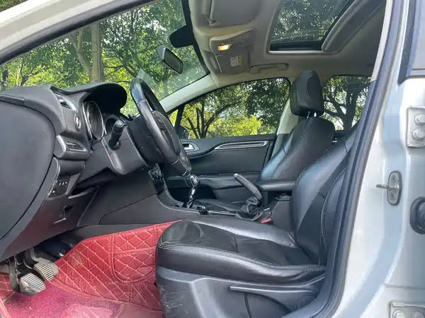 Citroën C4L 2015