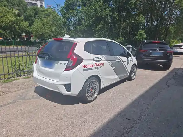 Honda Fit 2016