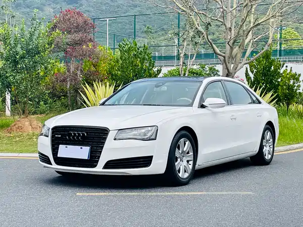 Audi A8 2013