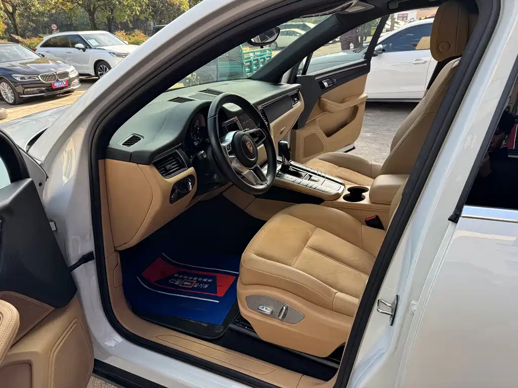 Porsche Macan 2017 — фото 9