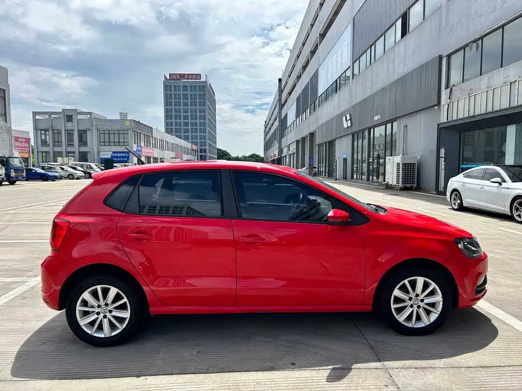 Volkswagen Polo 2014