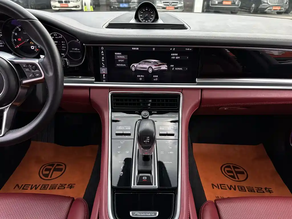Porsche Panamera 2019 — фото 13